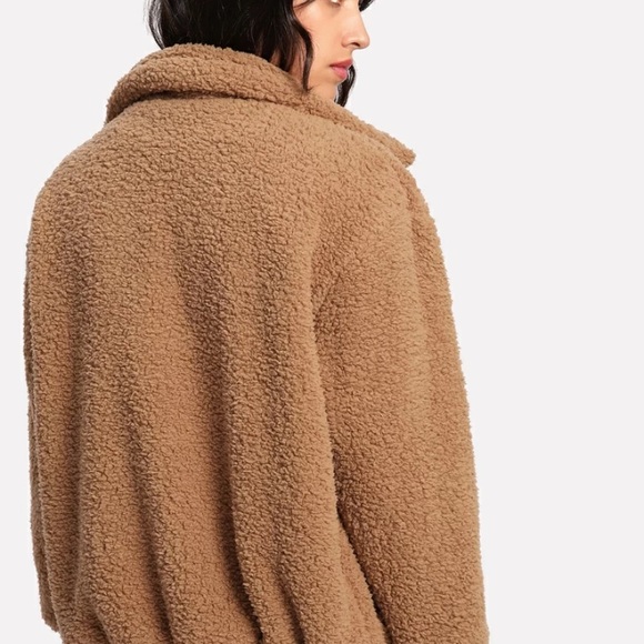 Dual Pocket Teddy Sherpa Jacket - Picture 2 of 4